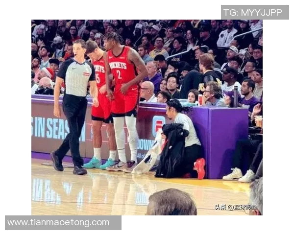 湖人96-119火箭遭1喜3忧！防守大空，雷迪克甩锅，多人带伤引担忧